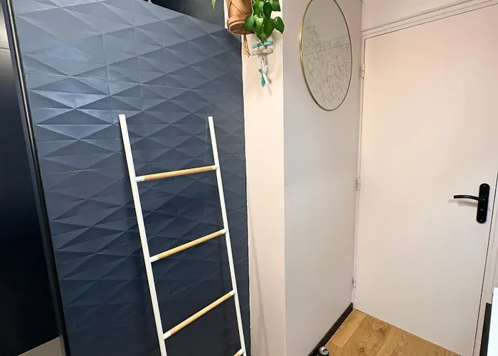 בית אירוח Ne Cherche Plus, Tu As Trouve Un Cocon Cosy A מונפלייה